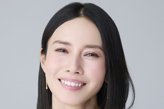 中谷美紀の学歴を徹底解説！専門学校卒から語学堪能な国際女優への軌跡
