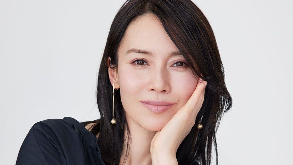 中谷美紀の学歴を徹底解説！専門学校卒から語学堪能な国際女優への軌跡