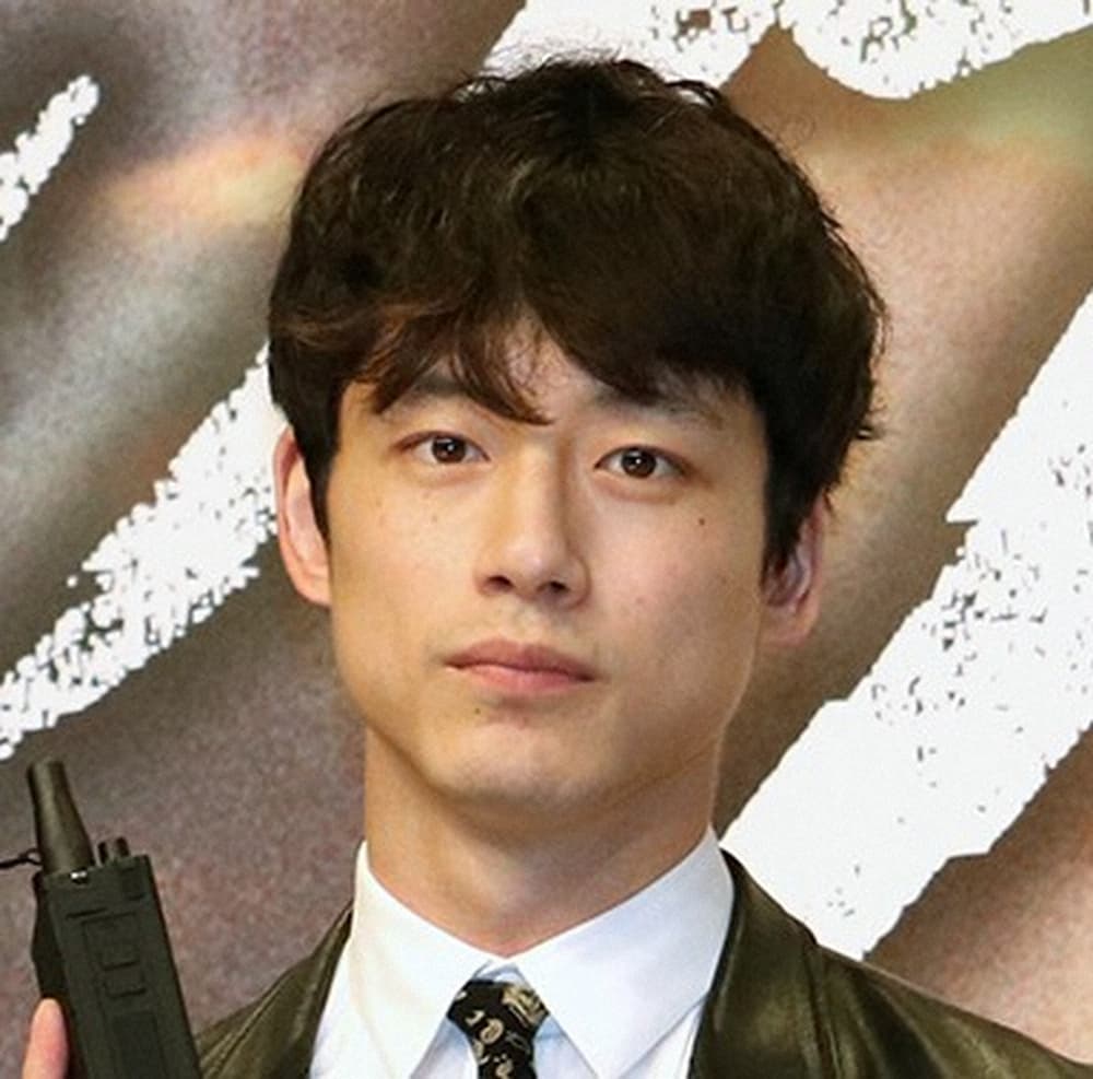 坂口健太郎の学歴完全解説：明星学園一貫教育から東洋大学進学・中退まで全て判明
