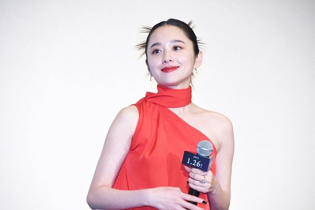 堀田真由の大学はどこ？中退の真相と学歴から見る女優への覚悟と成長の軌跡