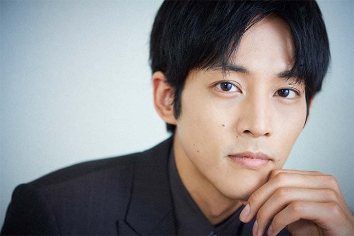 松坂桃李の大学は産業能率大学！偏差値や中退理由、学生時代のエピソードを徹底解説
