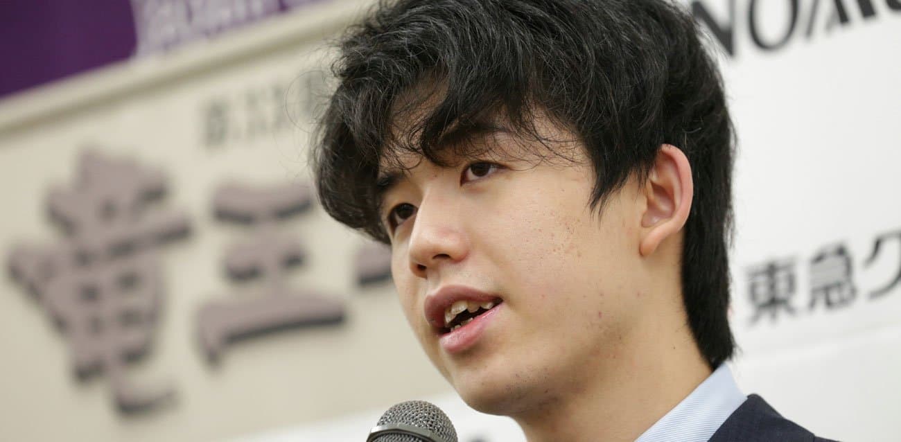 藤井聡太の学歴･出身高校や大学は？中学・小学校の偏差値と驚異の成長軌跡