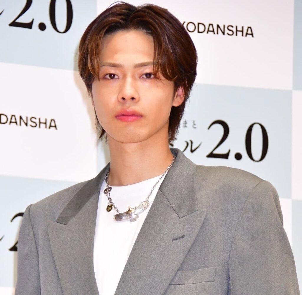 コムドットやまとの出身高校は中央大学附属高校！偏差値70の難関校で水球部エースから学年4位への成長物語