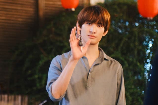 向井康二の大学は大阪学院大学！高校・中学の学歴と語学力を活かしたキャリア形成の軌跡