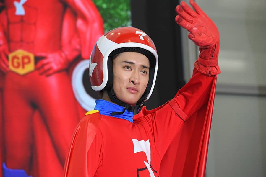 向井康二の大学は大阪学院大学！高校・中学の学歴と語学力を活かしたキャリア形成の軌跡