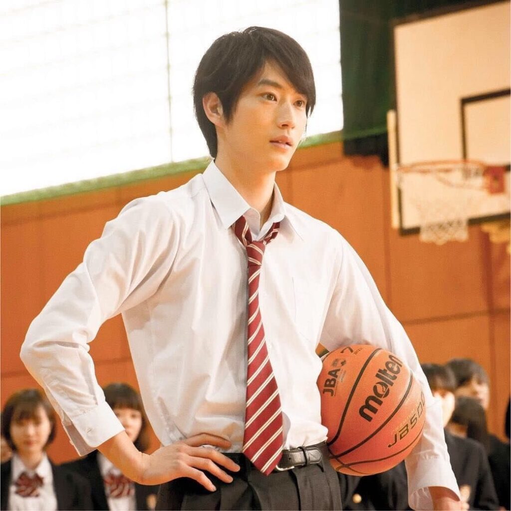 杉野遥亮の高校は偏差値71の千葉県立佐倉高校・出身大学や中退理由も詳しく解説