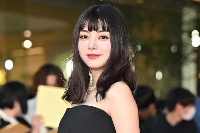 池田エライザの学歴！福岡第一高校から通信制に転校し大学進学せず！ハーフならではの苦労と自撮りの神への道