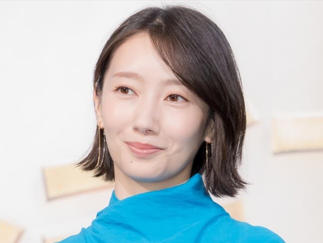 波瑠の学歴を完全解説！日本橋女学館高校出身といじめから逃れるために選んだ芸能界