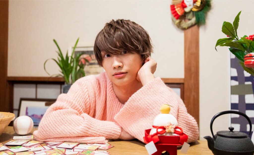 藤原丈一郎の大学！追手門学院大学経営学部を卒業！就活して内定2社も舞台で決意、デビューまで17年9ヶ月の苦労人