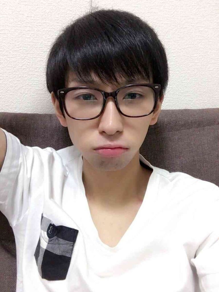 ヒカルの学歴は高卒!出身高校・中学・小学校とヤンキー時代から億万長者になるまでの経歴を徹底解説