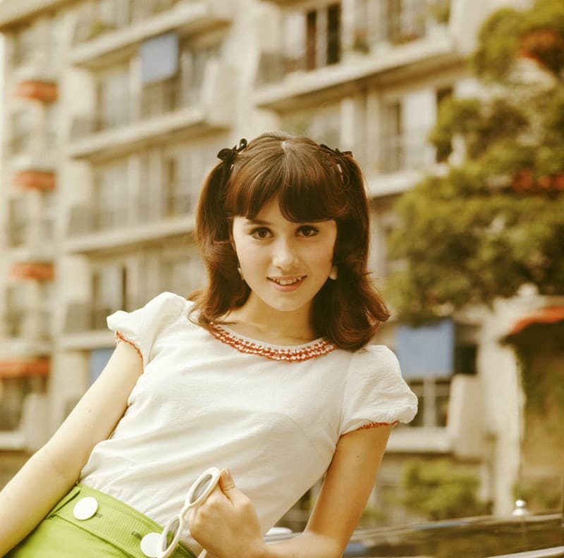 山本リンダの学歴まとめ！出身高校は港高校で中退、大学は？偏差値や学生時代のエピソードも