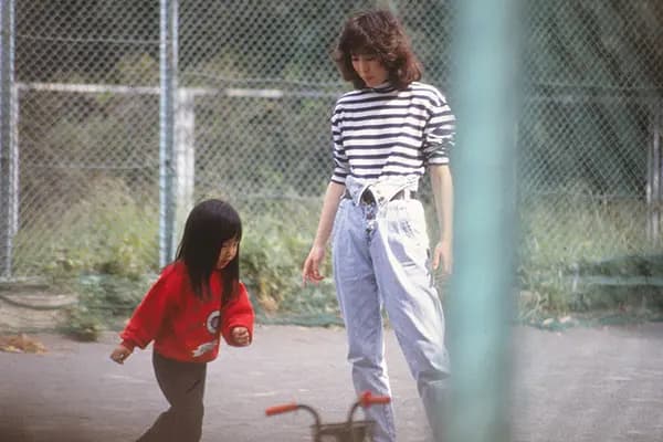 神田沙也加の小学校時代を徹底解説!聖ドミニコ学園からロサンゼルスへの転校と有名人の子どもとしての苦悩