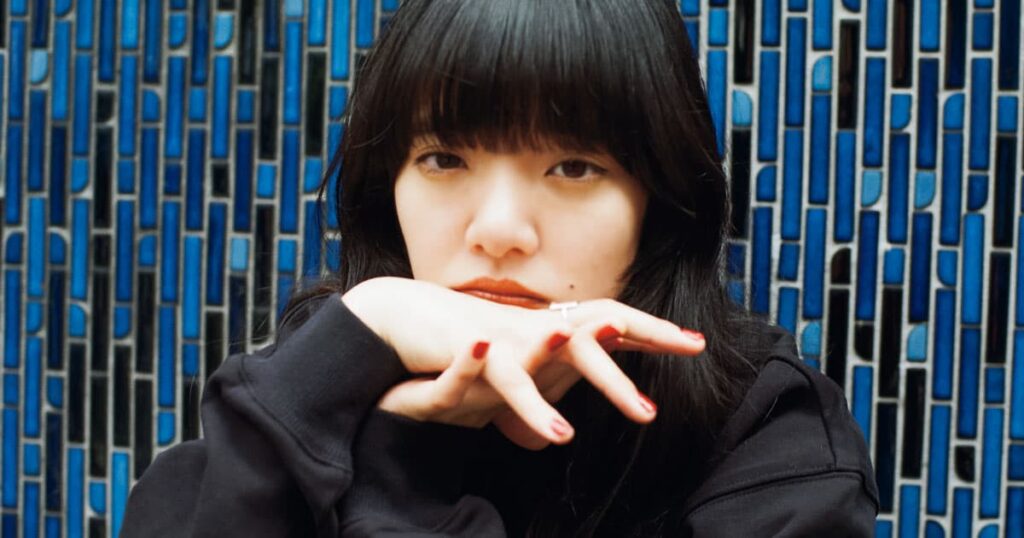 あいみょんの出身高校は兵庫県立西宮南高校!中退と編入を経て見つけた音楽への道