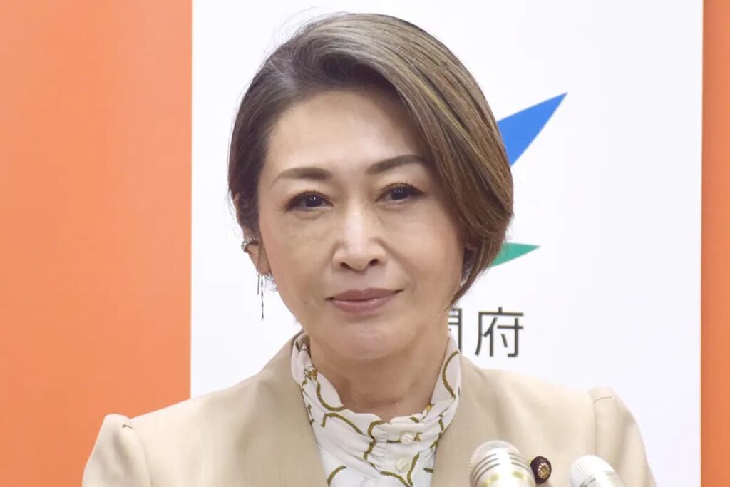 三原じゅん子の学歴は中卒！それでも大臣になれた理由と学歴以外の強み