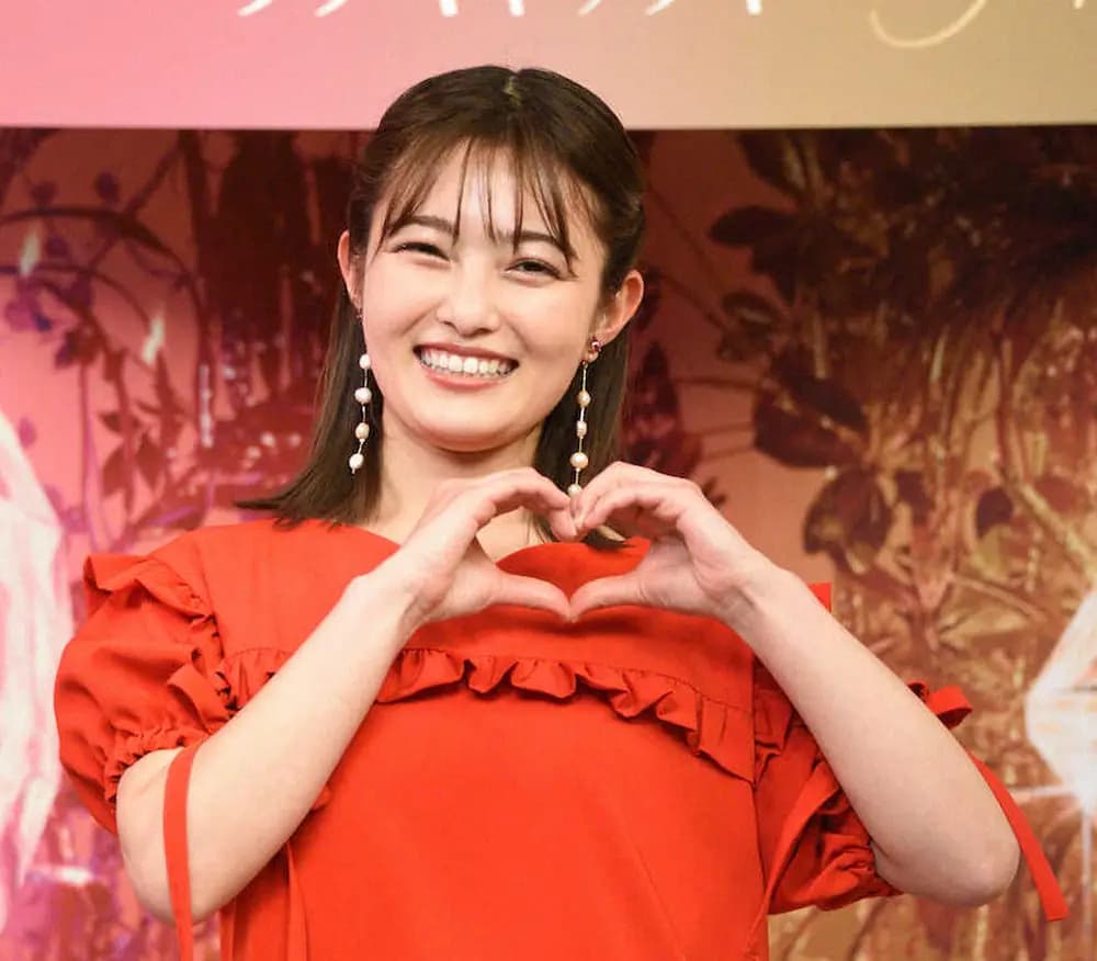 井上咲楽の学歴まとめ！出身高校は茂木高校・大学進学断念の真相と学生時代のエピソード