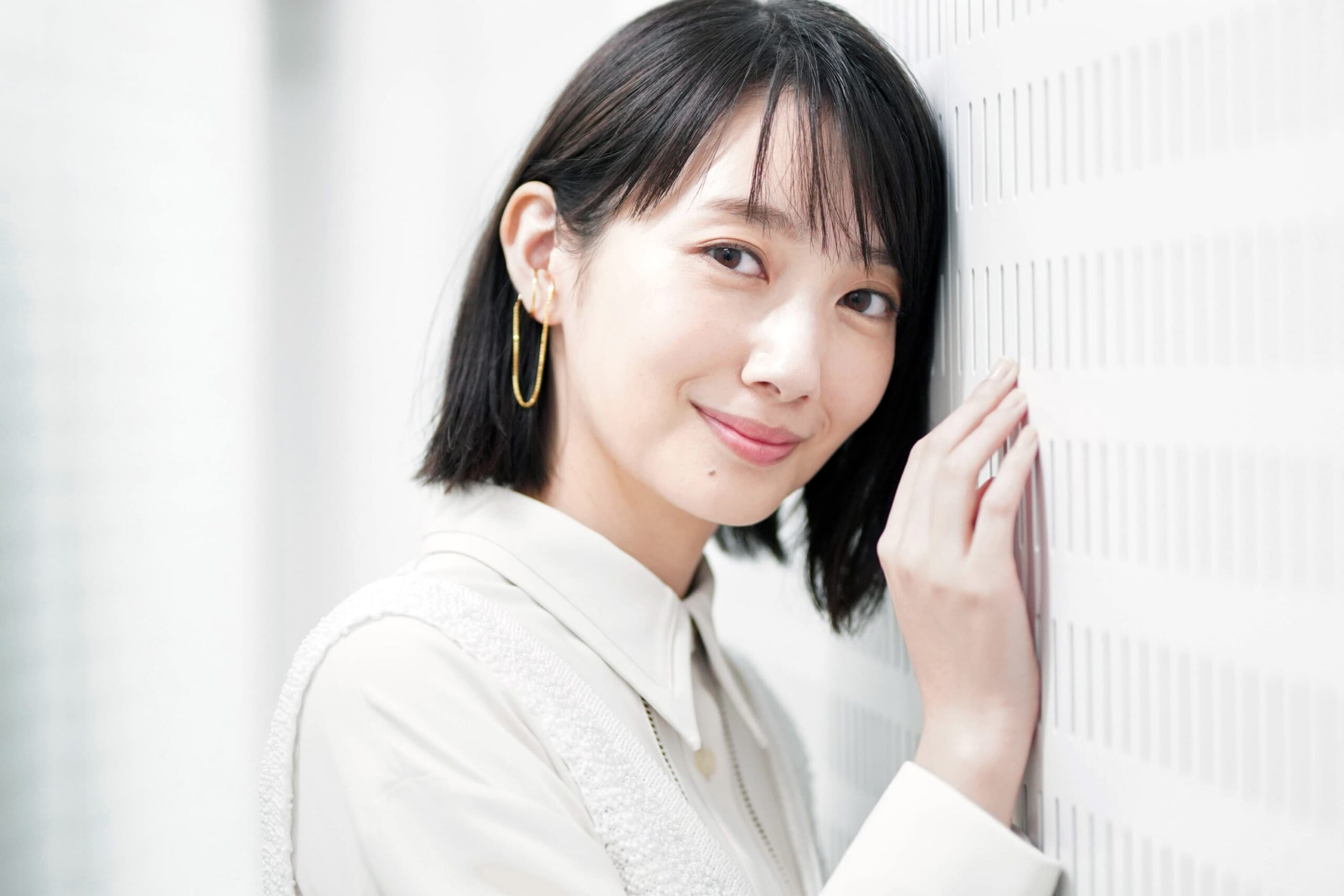 波瑠の学歴を完全解説！日本橋女学館高校出身といじめから逃れるために選んだ芸能界